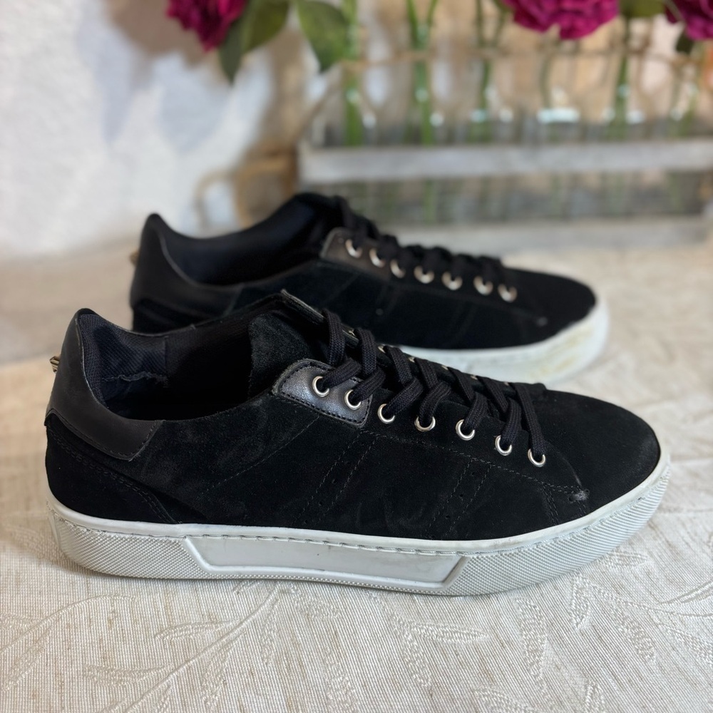 The Kooples Suede Low Trainers. Black. Size 41 (FR), Size 8.5‎ (US). Unisex